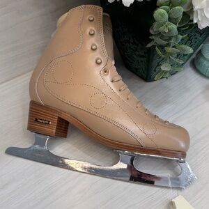 NEW Risport Royal Pro Tan Lace-Up Ice Skating Boots